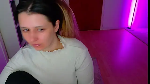 jenna-sxy19 online show from September 26, 2025, 10:30 am