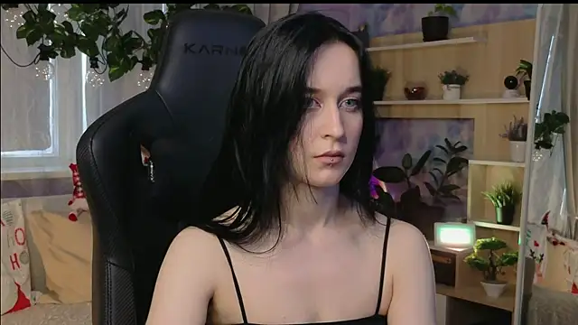 KiraLiLime online show from February 9, 2025, 11:58 am