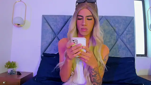 PersefoneWoods1 online show from October 23, 2025, 3:00 pm