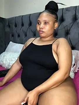 Anaelle24 online show from June 5, 2026, 6:52 am