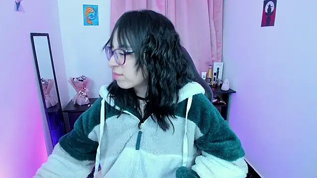 Snapshot of indra_cam chatting on February 23, 2025, 12:19 am indra cam online show from February 23, 2025, 12:19 am