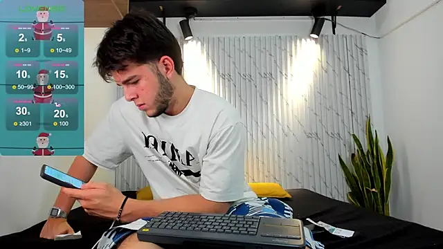 danielclarton1 online show from December 21, 2024, 12:20 am