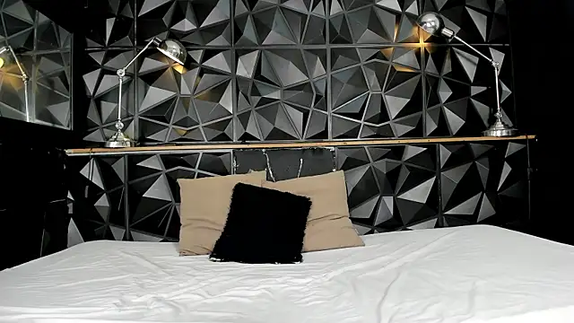 danielclarton1 online show from January 5, 2025, 6:13 pm