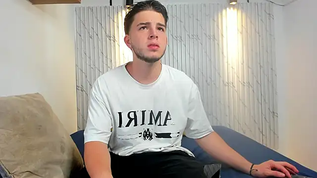 danielclarton1 online show from January 16, 2025, 5:44 pm