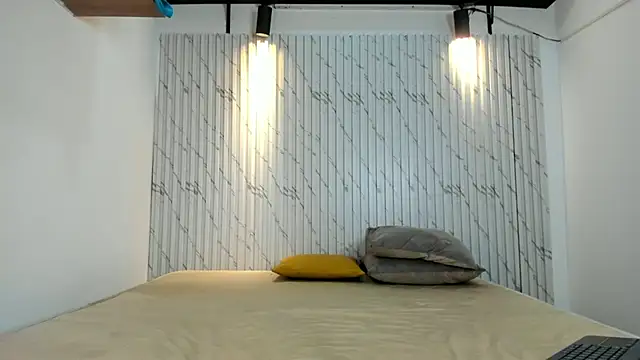 danielclarton1 online show from January 23, 2025, 9:07 pm