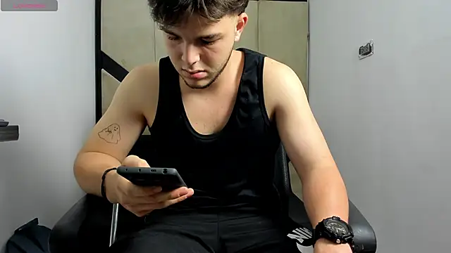 danielclarton1 online show from February 5, 2025, 8:00 am