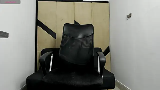 danielclarton1 online show from February 5, 2025, 11:02 am