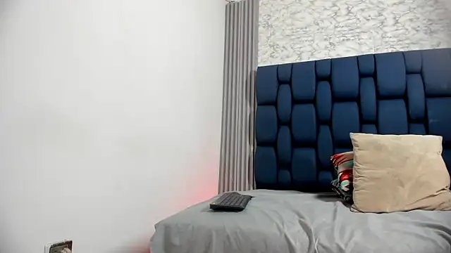 danielclarton1 online show from February 12, 2025, 10:56 am