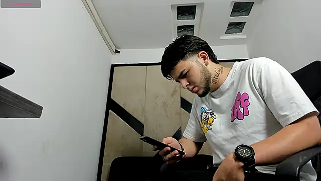 danielclarton1 online show from February 22, 2025, 12:08 pm