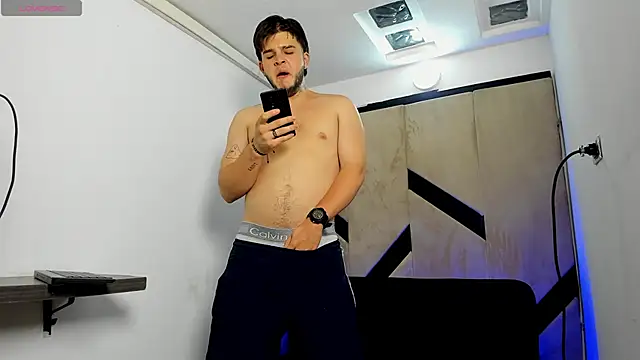 danielclarton1 online show from March 1, 2025, 6:03 am