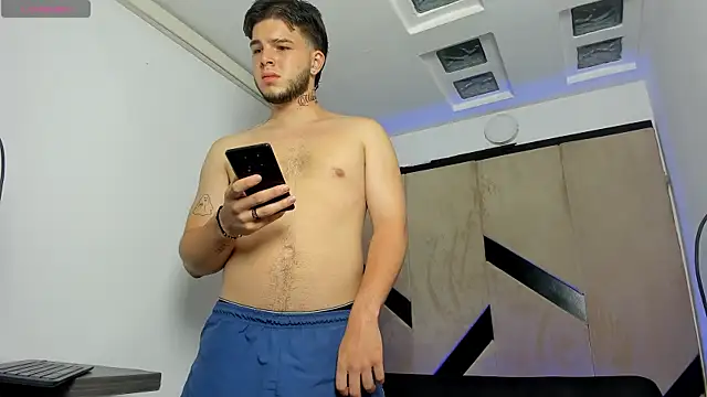 danielclarton1 online show from March 8, 2025, 2:23 am