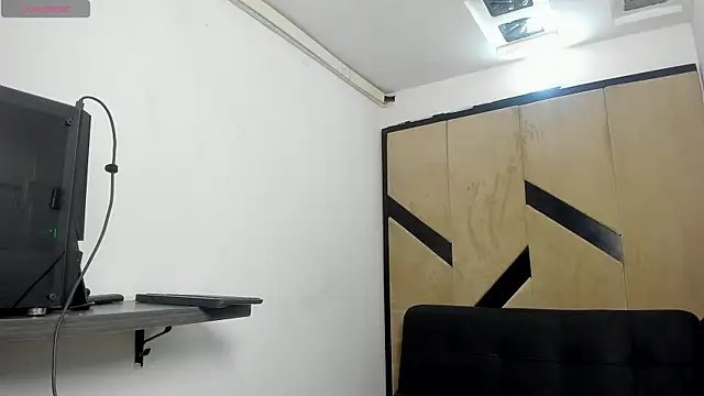 danielclarton1 online show from March 11, 2025, 5:38 am