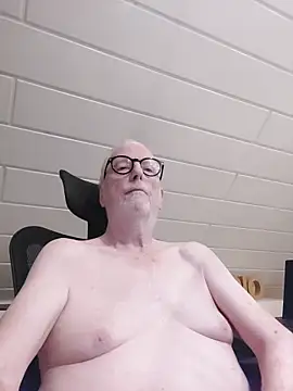 Greyhound70 online show from November 7, 2025, 4:51 pm