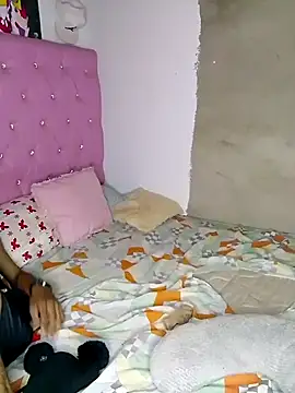 1CANDYLOVE online show from October 2, 2025, 5:20 pm