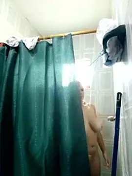 1CANDYLOVE online show from April 9, 2026, 6:35 pm