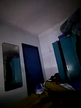 Snapshot of Xtrem3HARDxxx chatting on December 17, 2024, 2:44 pm Xtrem3HARDxxx online show from December 17, 2024, 2:44 pm