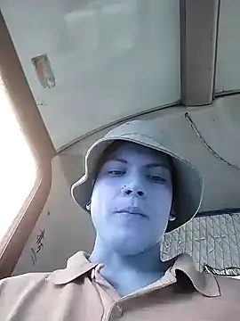 Snapshot of Xtrem3HARDxxx chatting on December 20, 2024, 11:43 am Xtrem3HARDxxx online show from December 20, 2024, 11:43 am