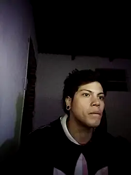 Snapshot of Xtrem3HARDxxx chatting on December 26, 2024, 6:52 am Xtrem3HARDxxx online show from December 26, 2024, 6:52 am