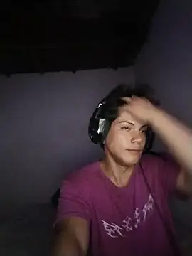 Snapshot of Xtrem3HARDxxx chatting on February 1, 2025, 6:21 am Xtrem3HARDxxx online show from February 1, 2025, 6:21 am