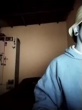 Snapshot of Xtrem3HARDxxx chatting on March 14, 2025, 3:26 am Xtrem3HARDxxx online show from March 14, 2025, 3:26 am