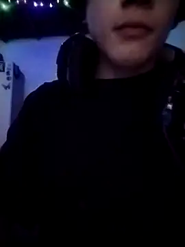 Snapshot of Xtrem3HARDxxx chatting on March 15, 2025, 7:31 am Xtrem3HARDxxx online show from March 15, 2025, 7:31 am