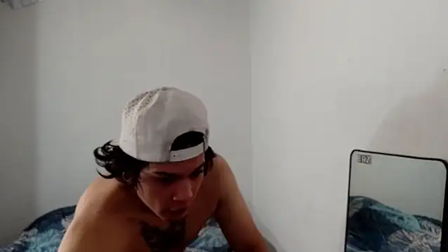 Snapshot of Xtrem3HARDxxx chatting on October 12, 2025, 2:38 pm Xtrem3HARDxxx online show from October 12, 2025, 2:38 pm