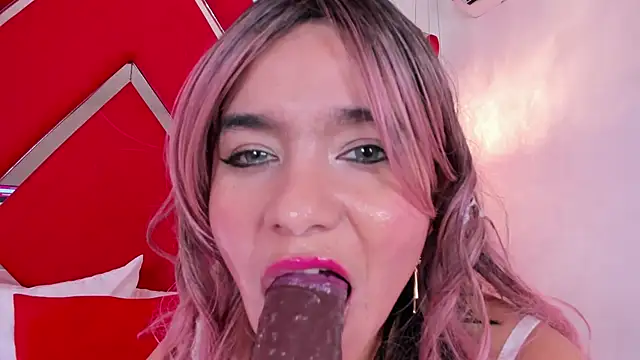 SusanCouper online show from March 7, 2025, 1:31 am