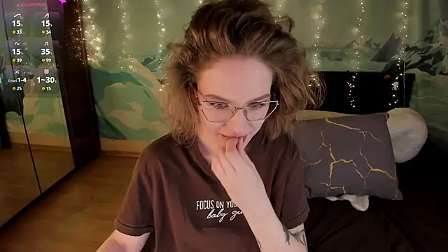 Snapshot of Natural_pussy chatting on January 22, 2025, 5:49 pm Natural pussy online show from January 22, 2025, 5:49 pm