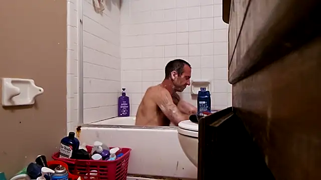 Snapshot of blairfrancis chatting on October 6, 2025, 2:03 pm blairfrancis online show from October 6, 2025, 2:03 pm