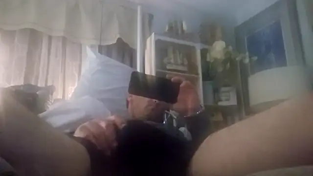 Snapshot of blairfrancis chatting on October 23, 2025, 5:29 am blairfrancis online show from October 23, 2025, 5:29 am