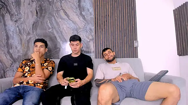 hot day online show from March 1, 2025, 1:53 am