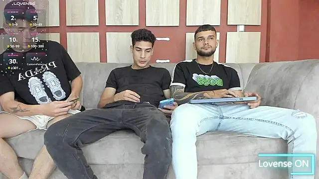 hot day online show from March 7, 2025, 1:31 am