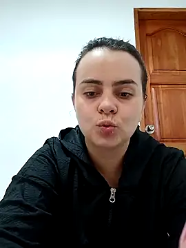 Im Amelia online show from January 8, 2025, 6:31 pm