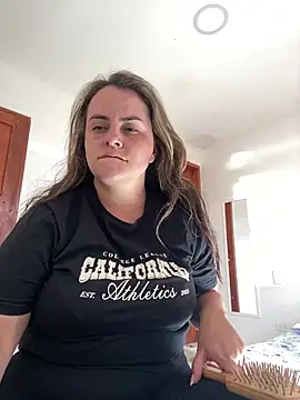 Im Amelia online show from April 3, 2026, 8:07 pm