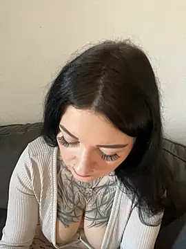 claudiliciousxxx online show from March 19, 2025, 7:29 am