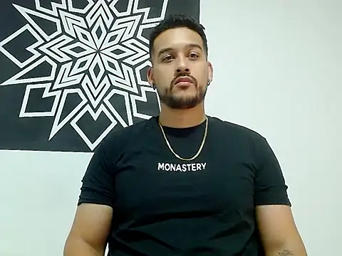  CHRIS-DENNIS  online show from April 14, 2026, 3:34 am