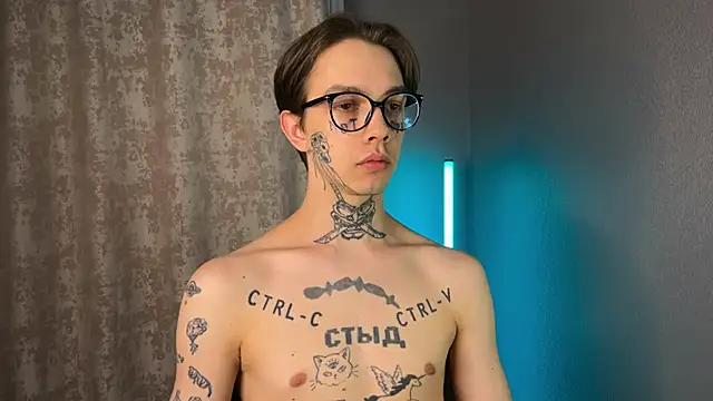 anahori  simon online show from February 14, 2025, 10:04 pm