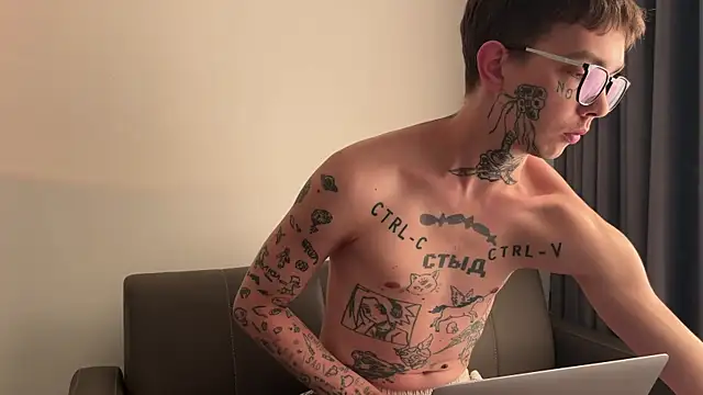 anahori  simon online show from April 15, 2026, 9:27 am