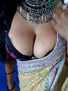 Savita hotmom online show from December 5, 2025, 6:59 pm