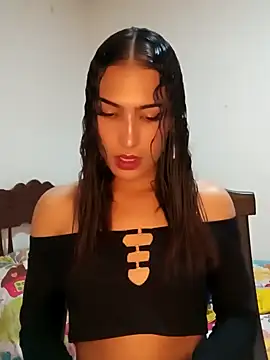 Lanna hott  online show from January 21, 2025, 1:32 pm