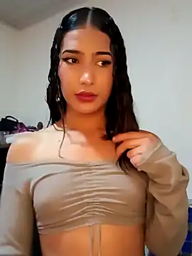 Lanna hott  online show from February 10, 2025, 11:23 pm