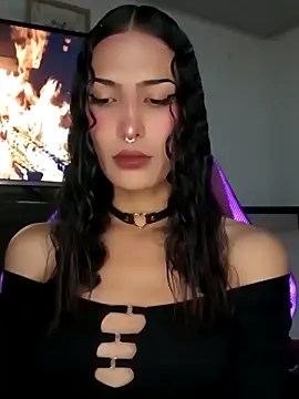 Lanna hott  online show from October 10, 2025, 7:24 pm