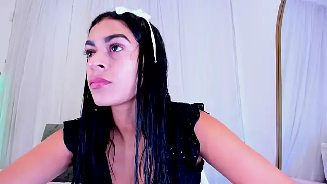 Snapshot of Yasiir_0229 chatting on October 8, 2025, 5:16 am Yasiir 0229 online show from October 8, 2025, 5:16 am