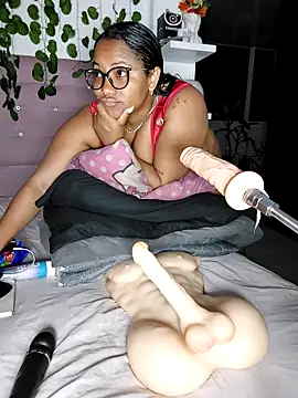 Lilithcaballero online show from October 1, 2025, 1:11 am