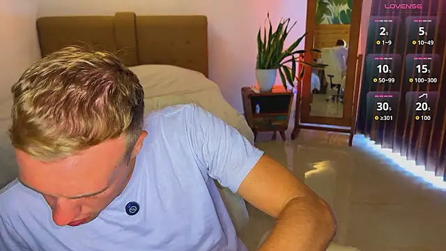 tommy cumfinger online show from February 17, 2026, 8:11 am