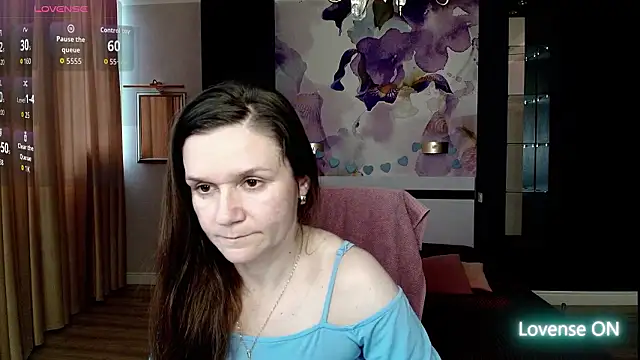 AriaGray online show from February 26, 2026, 1:10 pm