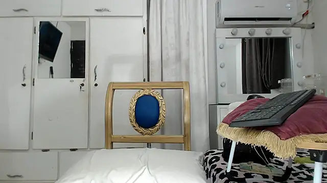 marcella6 online show from February 21, 2025, 4:48 pm