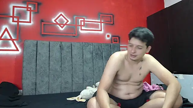 FerneyManti online show from October 14, 2025, 1:34 pm