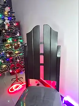 Aria Bennett21 online show from December 17, 2024, 1:27 pm