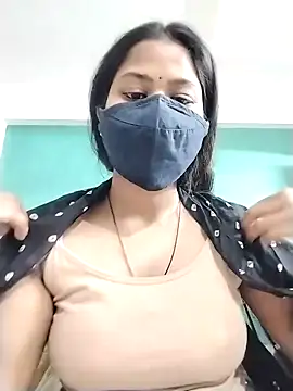 Snapshot of Sapna-80 chatting on January 15, 2025, 7:34 pm Sapna-80 online show from January 15, 2025, 7:34 pm